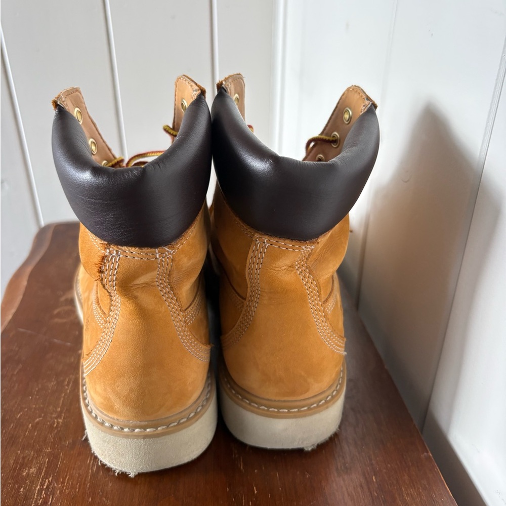 Timberland Women’s Tan Nubuck Work Boots - Picture 3 of 5